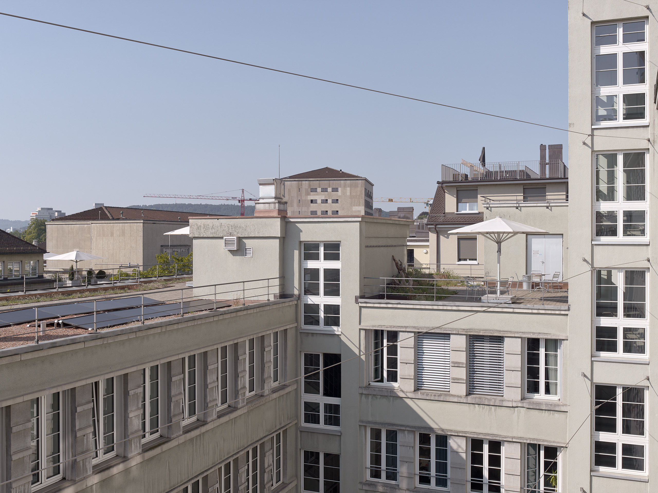 ahp0018 · HBA Dach Stampfenbachstrasse